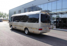 考斯特租車